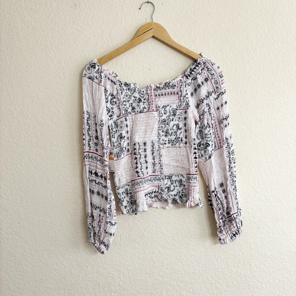 American Rag White and Black Blouse - Picture 2 of 11